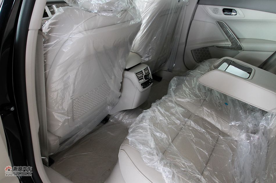 2011款标致508 2.3L自动豪华版