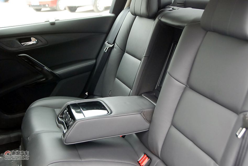 2011款标致508实拍