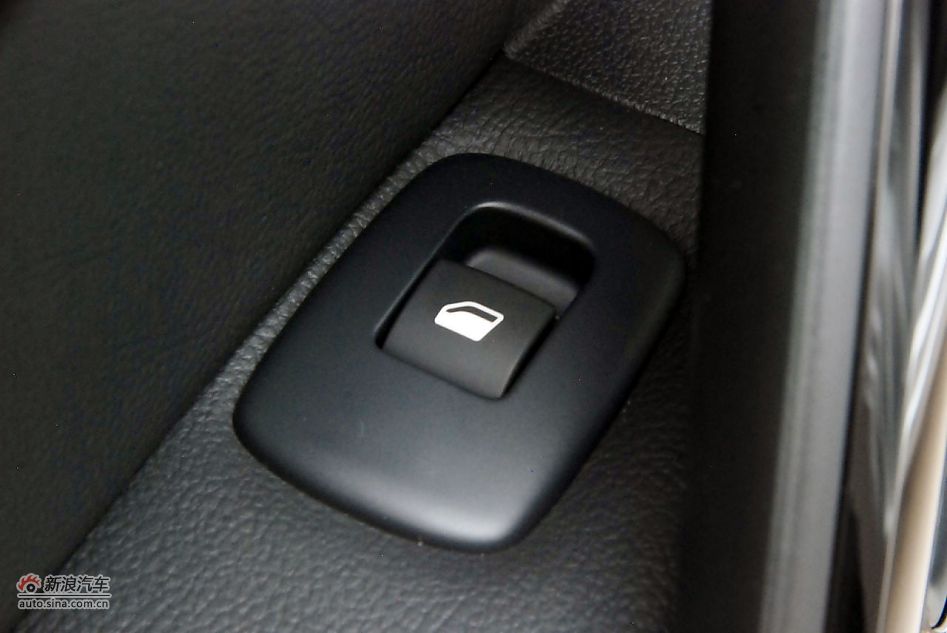 2011款标致508实拍