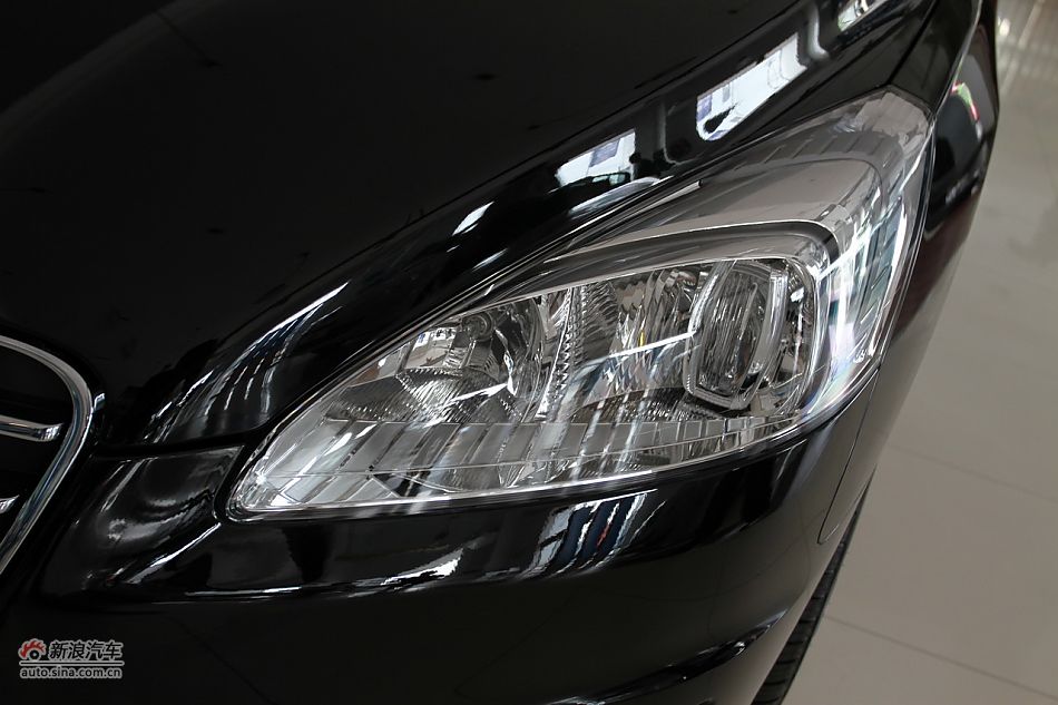 2011款标致508 2.3L自动豪华版