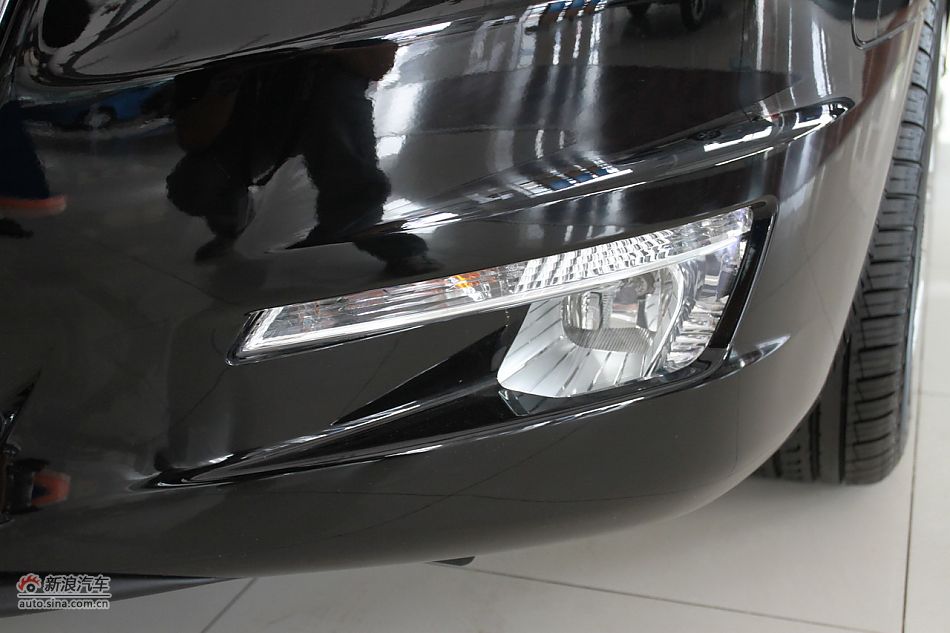 2011款标致508 2.3L自动豪华版