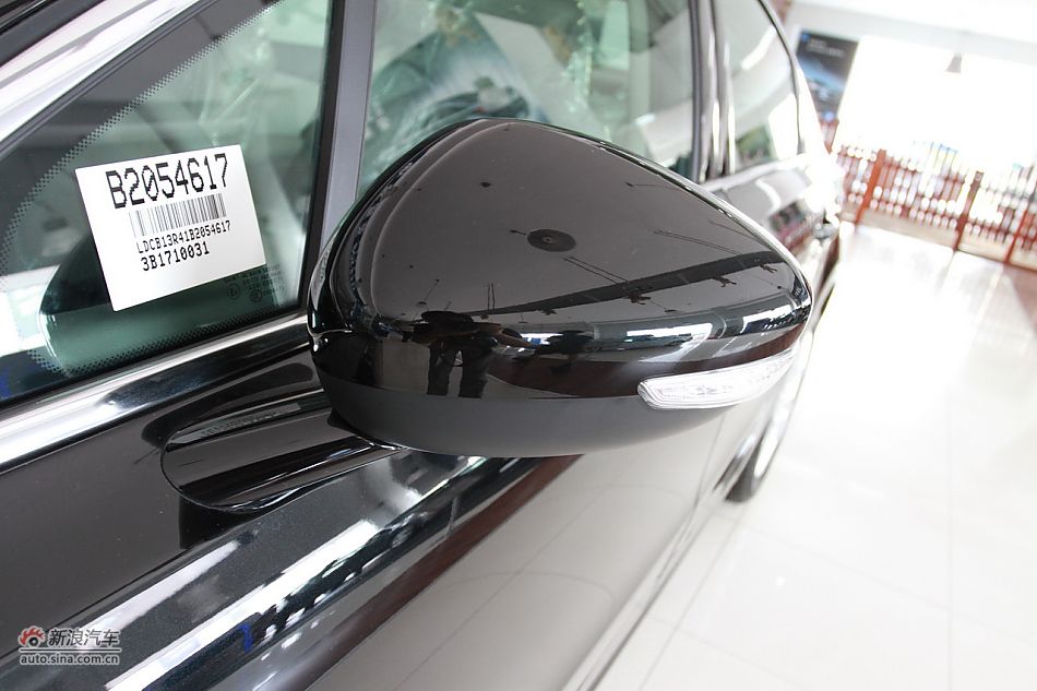 2011款标致508 2.3L自动豪华版