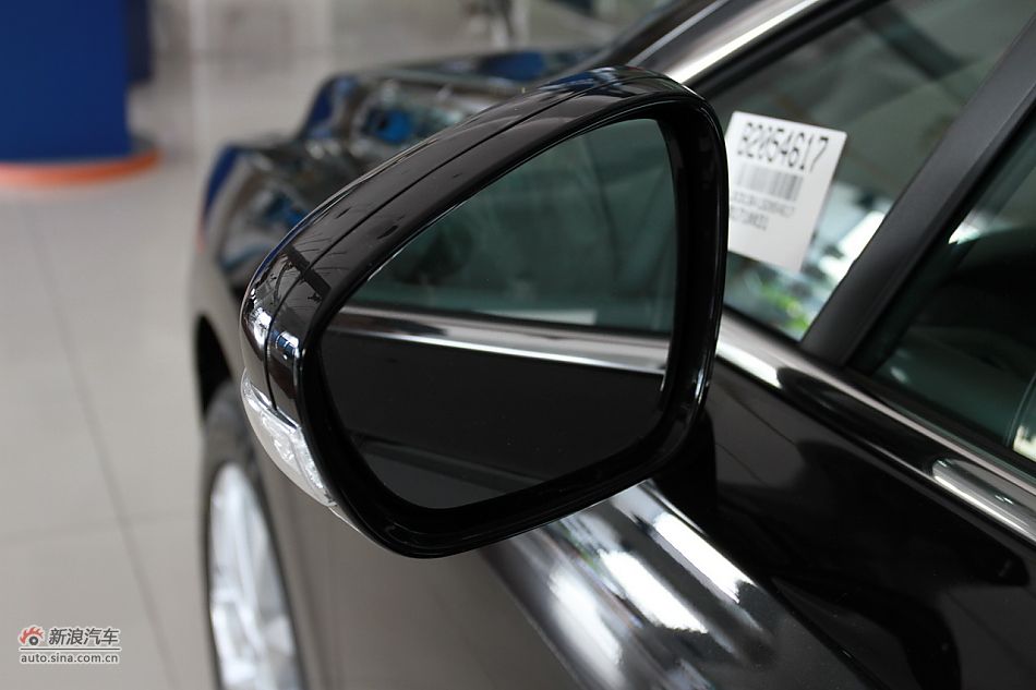 2011款标致508 2.3L自动豪华版