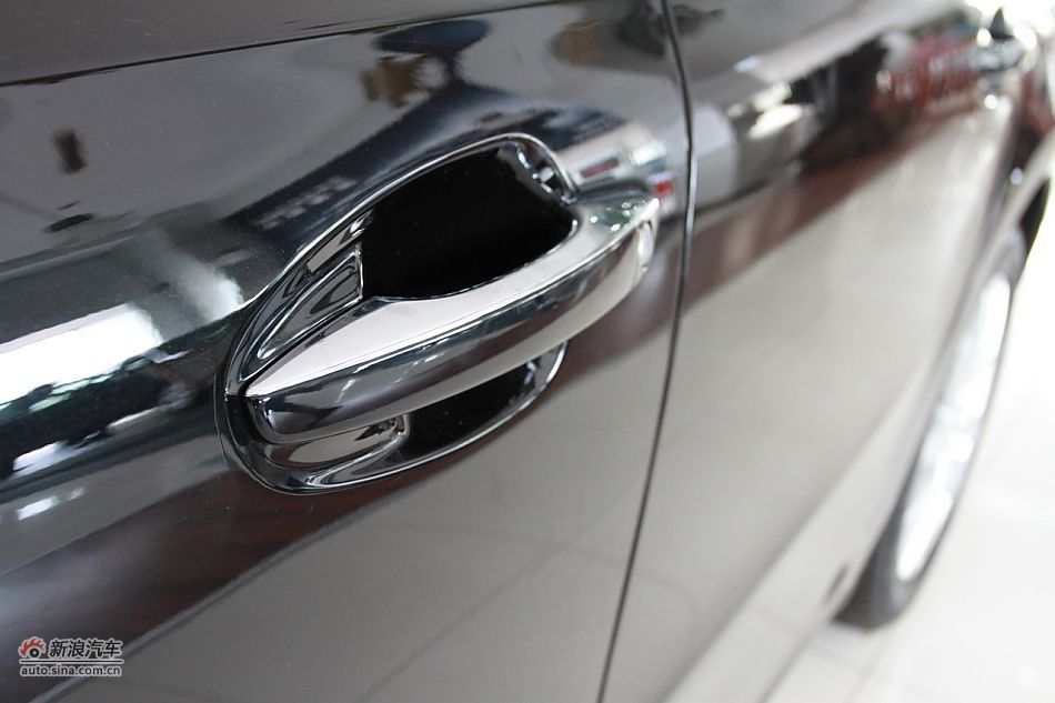 2011款标致508 2.3L自动豪华版