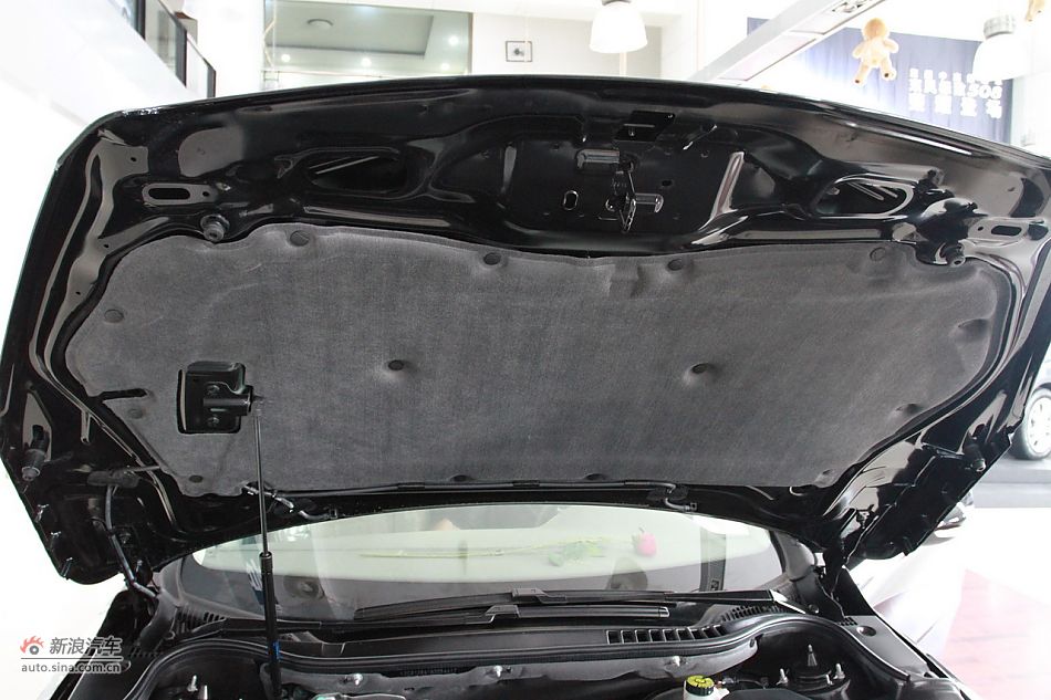 2011款标致508 2.3L自动豪华版