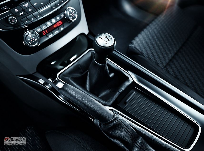 东风标致508官方资料图