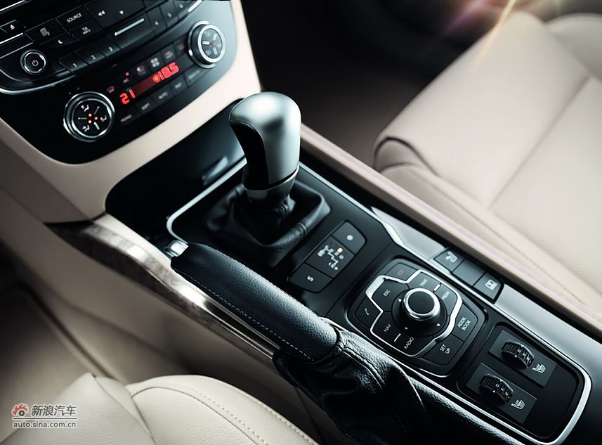 东风标致508官方资料图