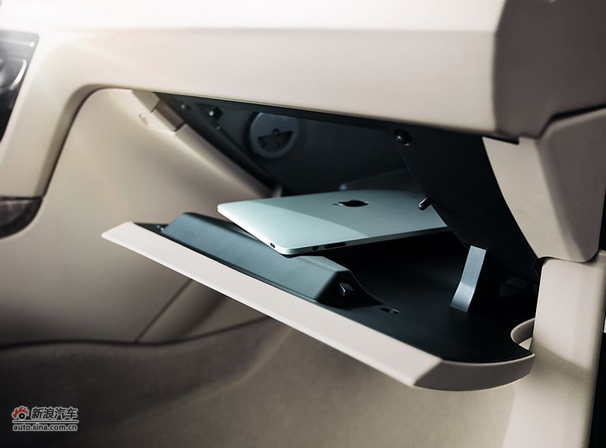 东风标致508官方资料图