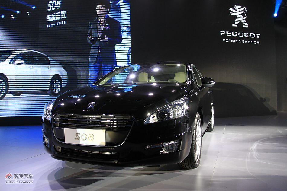 东风标致508上市现场车型外观
