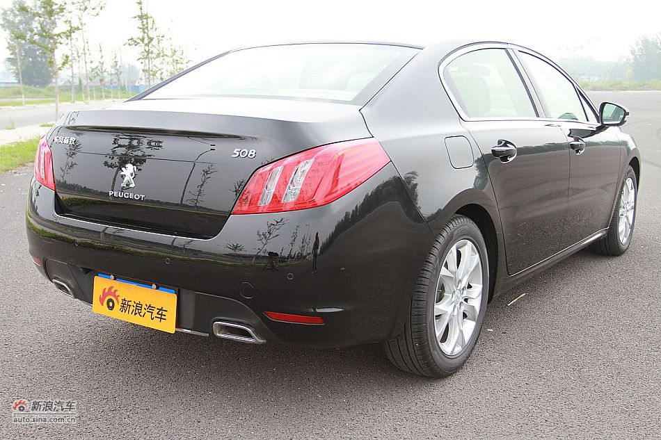 新浪试车评测东风标致508旗舰版