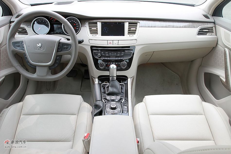 新浪试车评测东风标致508旗舰版