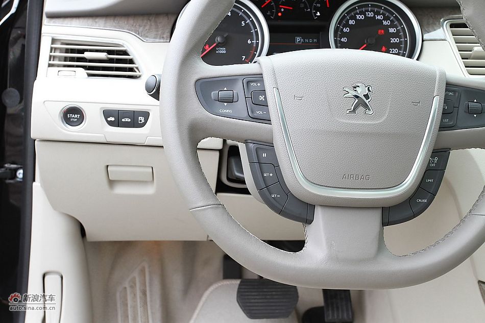 新浪试车评测东风标致508旗舰版