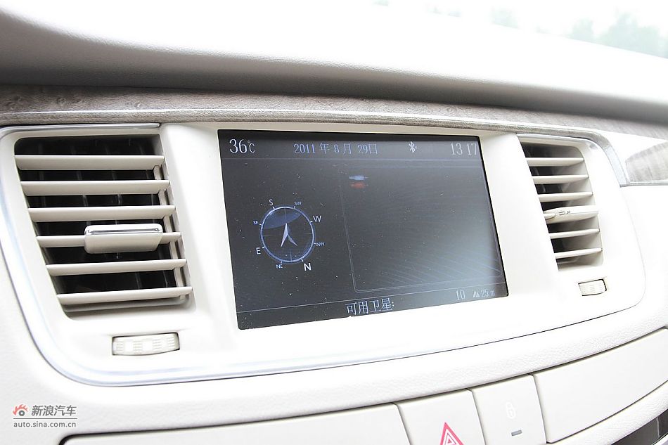 新浪试车评测东风标致508旗舰版