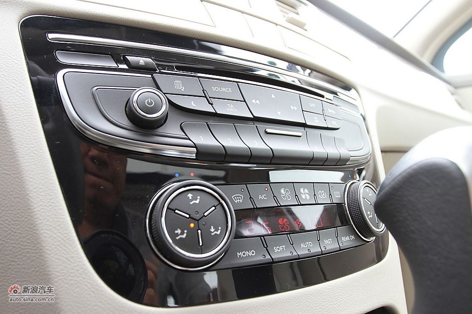 新浪试车评测东风标致508旗舰版