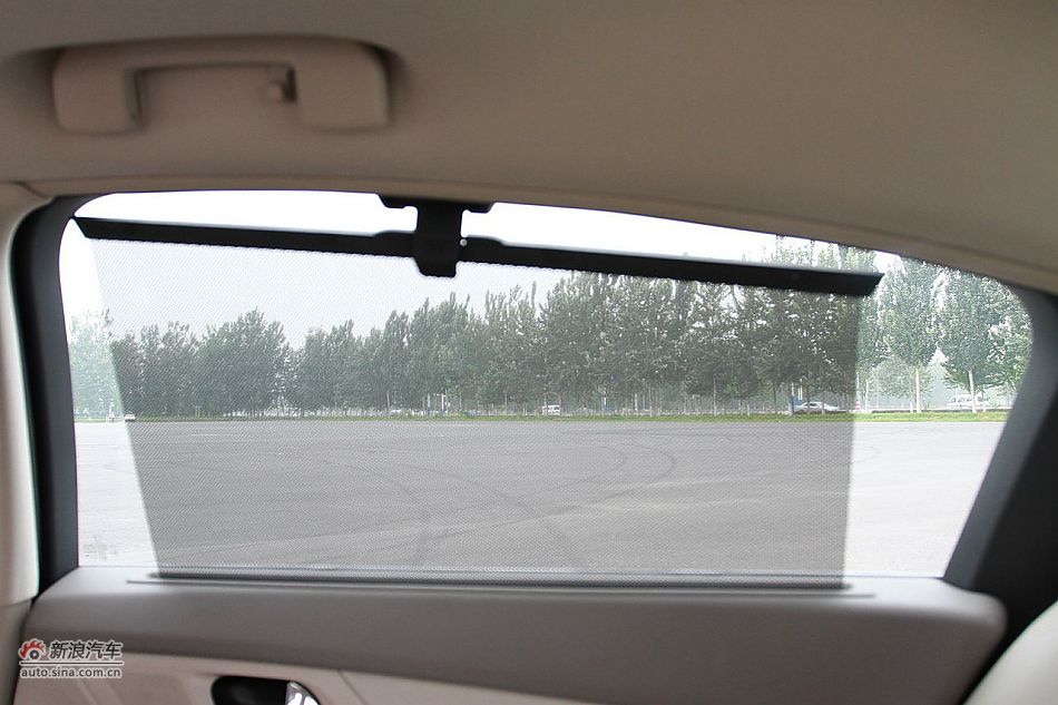 新浪试车评测东风标致508旗舰版