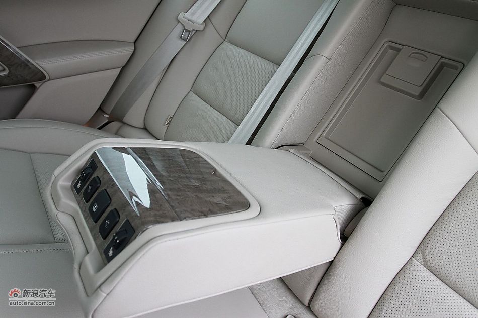 新浪试车评测东风标致508旗舰版