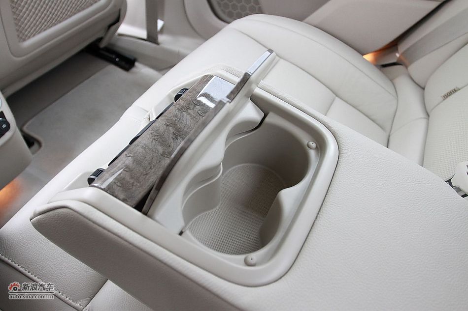 新浪试车评测东风标致508旗舰版