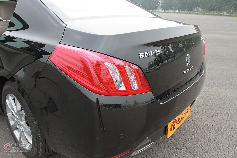 新浪试车评测东风标致508旗舰版