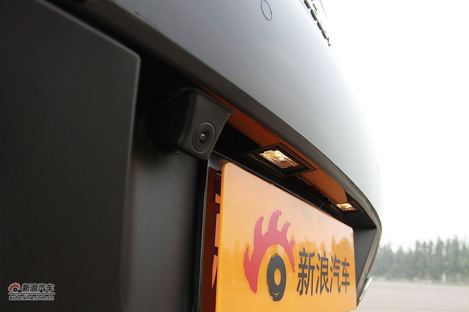 新浪试车评测东风标致508旗舰版