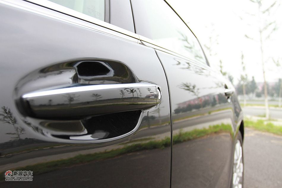 新浪试车评测东风标致508旗舰版