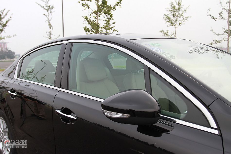 新浪试车评测东风标致508旗舰版