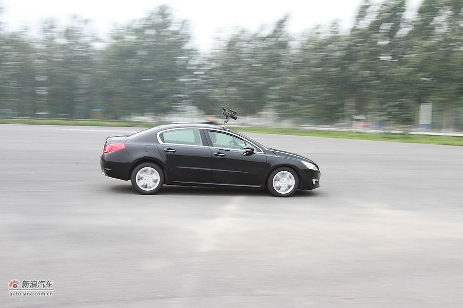 新浪试车评测东风标致508旗舰版