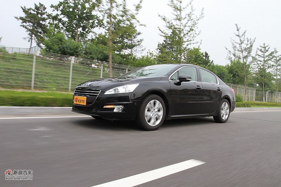 新浪试车评测东风标致508旗舰版