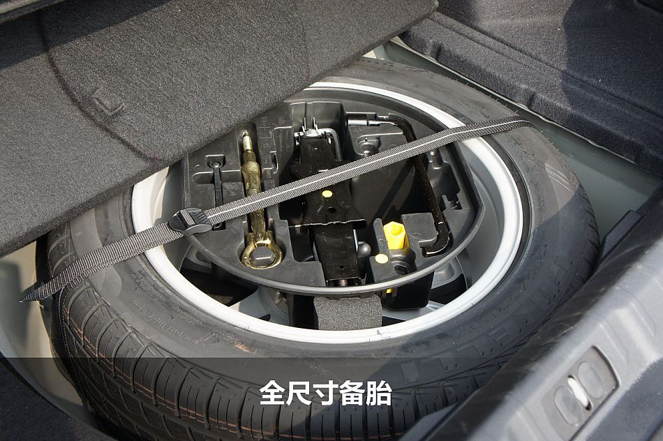 东风标致508 2.0L自动豪华版图解