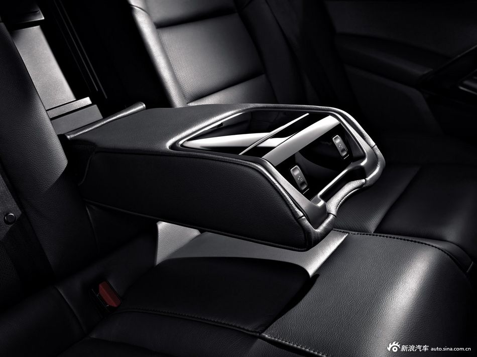 东风标致508罗兰加洛斯版