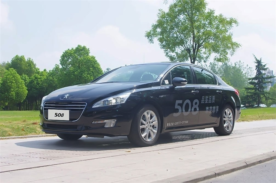 2012款东风标致508 2.0L 自动豪华版