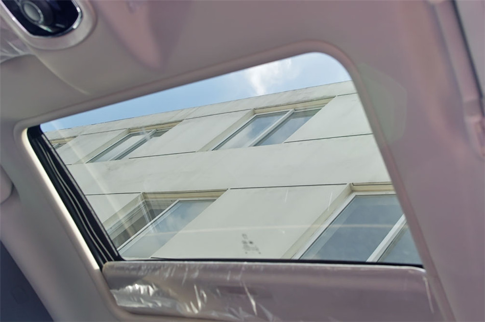 2012款东风标致508 2.0L 自动豪华版