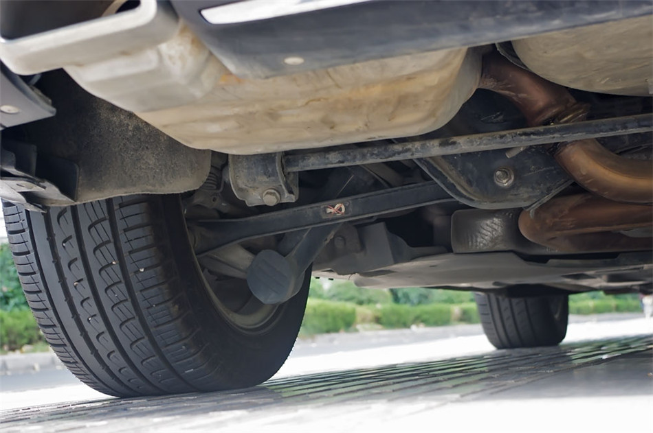 2012款东风标致508 2.0L 自动豪华版