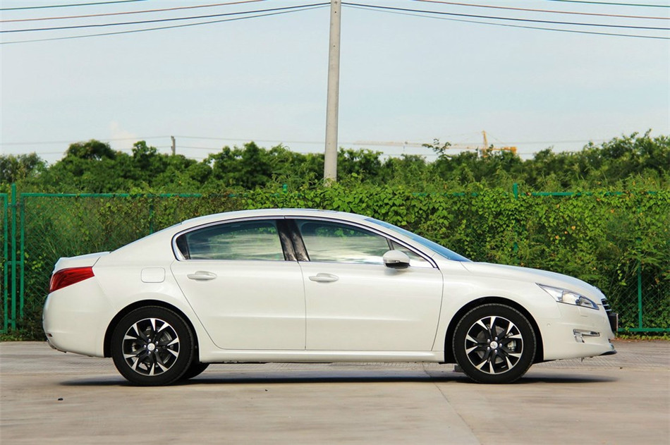 2013款东风标致508 2.3L自动两周年纪念旗舰版