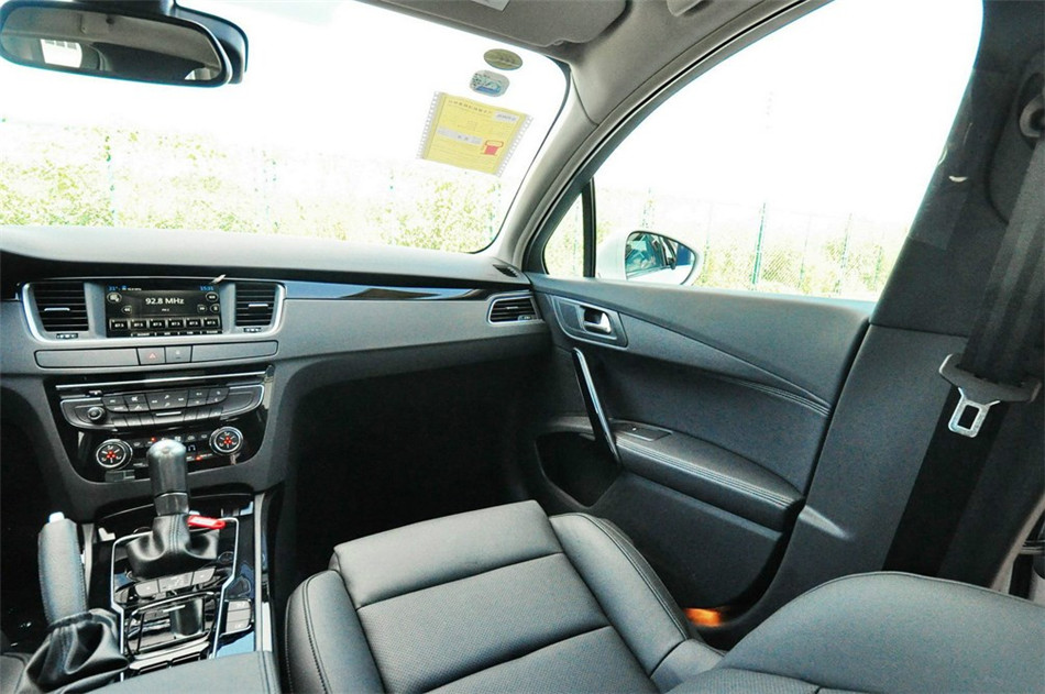 2013款东风标致508 2.3L自动两周年纪念旗舰版