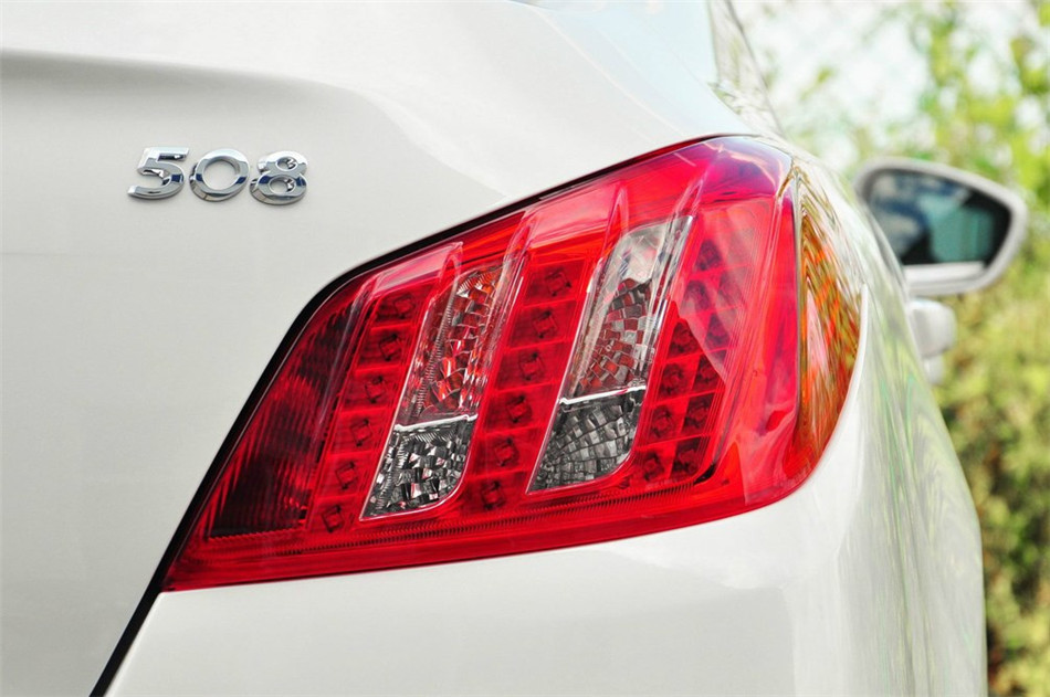 2013款东风标致508 2.3L自动两周年纪念旗舰版