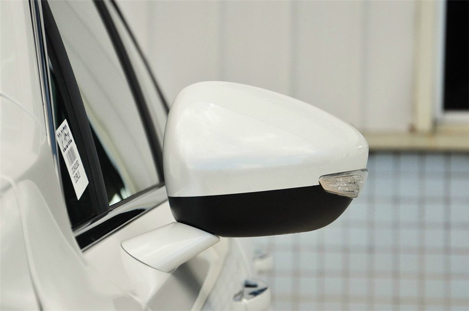 2013款东风标致508 2.3L自动两周年纪念旗舰版