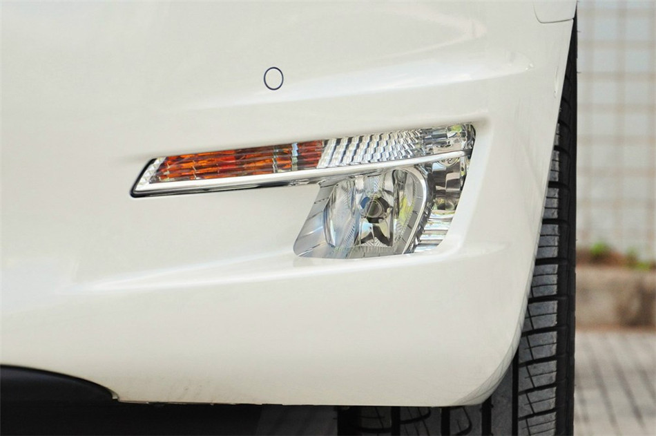 2013款东风标致508 2.3L自动两周年纪念旗舰版