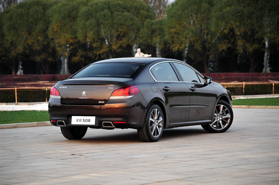 2015款 1.8THP 自动旗舰版 外观