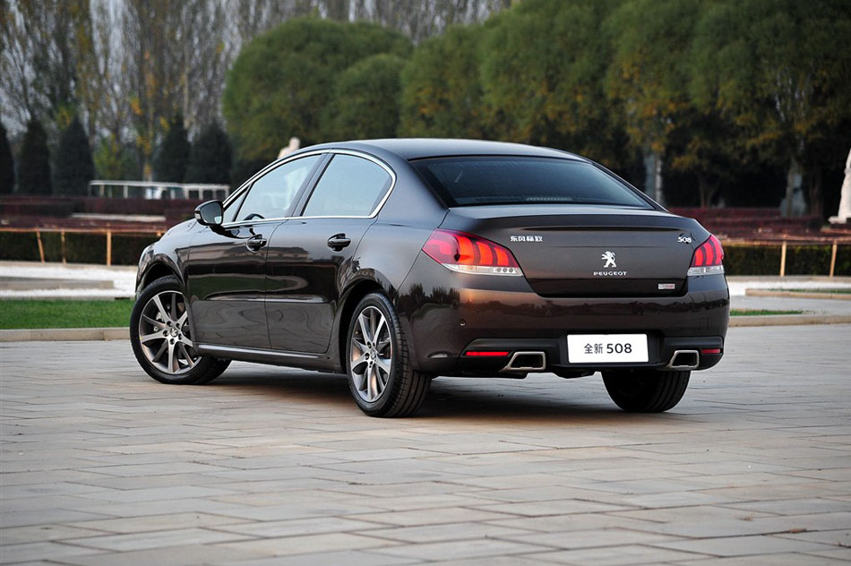 2015款 1.8THP 自动旗舰版 外观