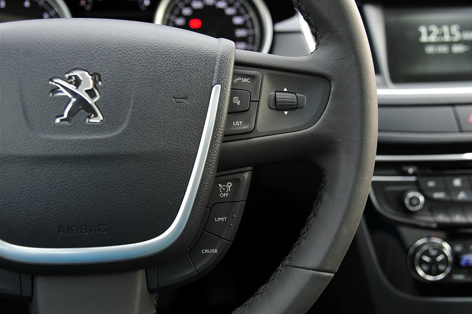 2015款 1.8THP 自动旗舰版 内饰