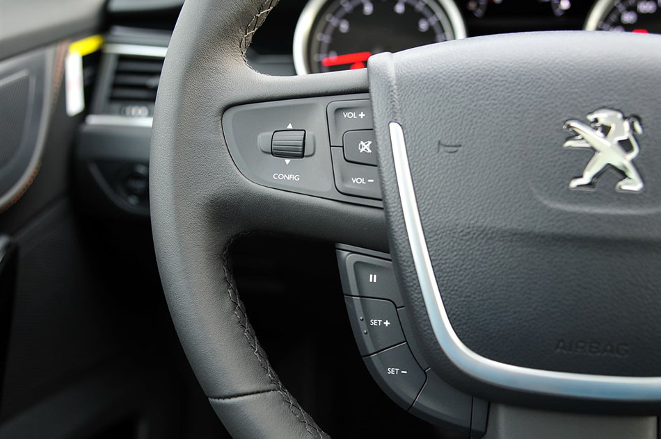 2015款 1.8THP 自动旗舰版 内饰