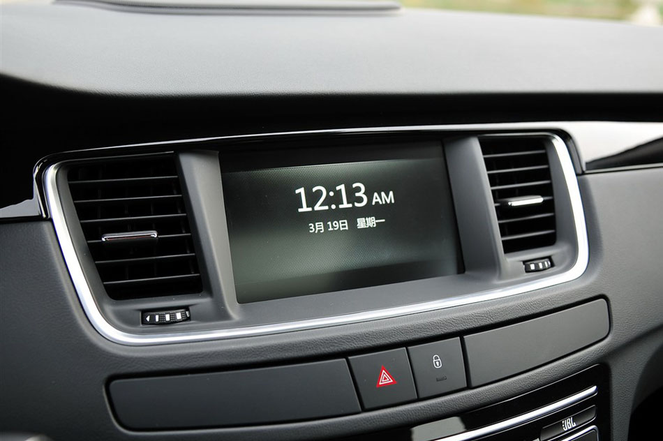 2015款 1.8THP 自动旗舰版 内饰