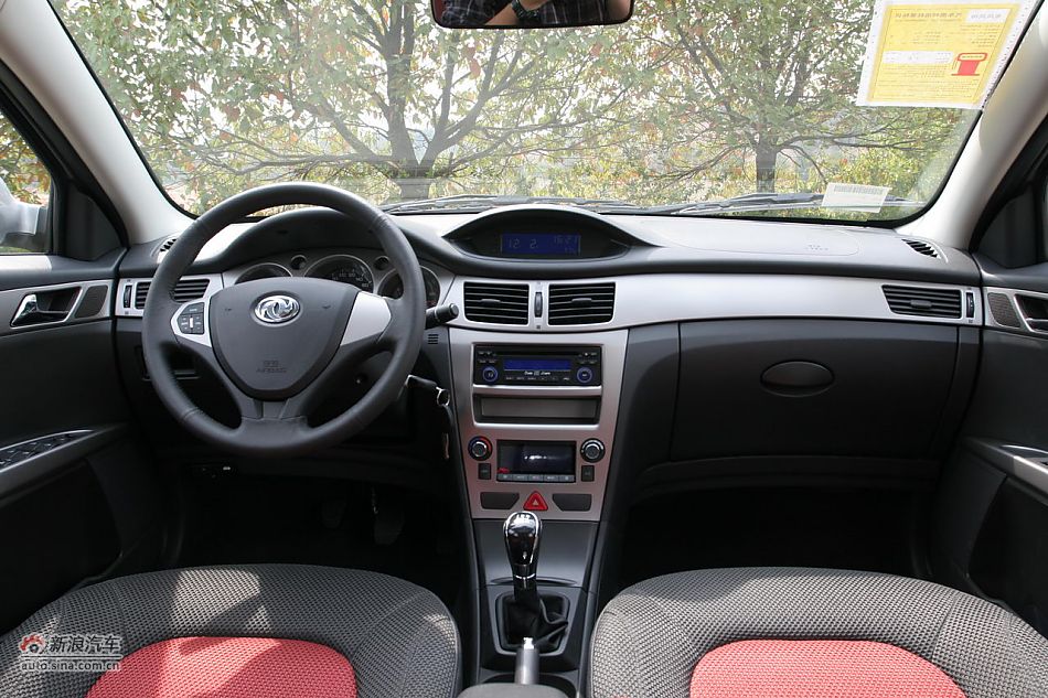 风神H30 CROSS内饰及细节