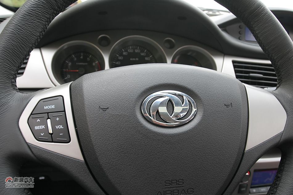 风神H30 CROSS内饰及细节