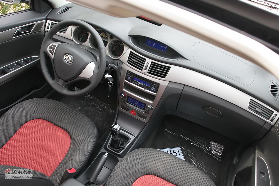 风神H30 CROSS内饰及细节