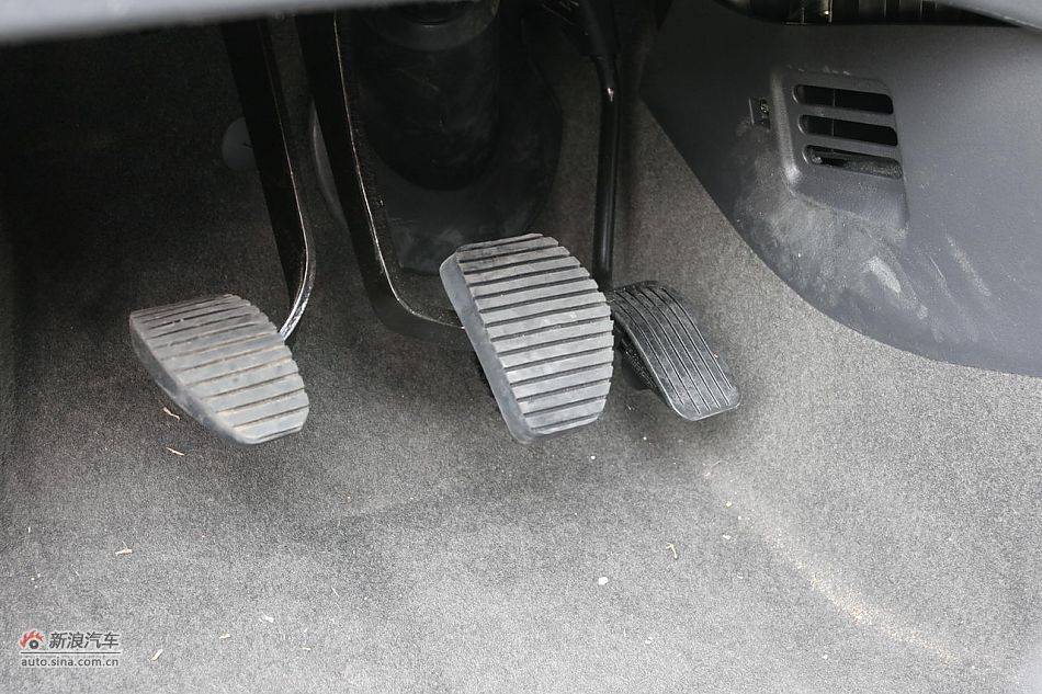 风神H30 CROSS内饰及细节