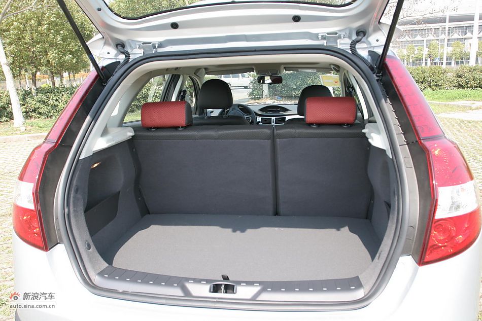 风神H30 CROSS内饰及细节