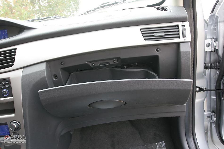 风神H30 CROSS内饰及细节