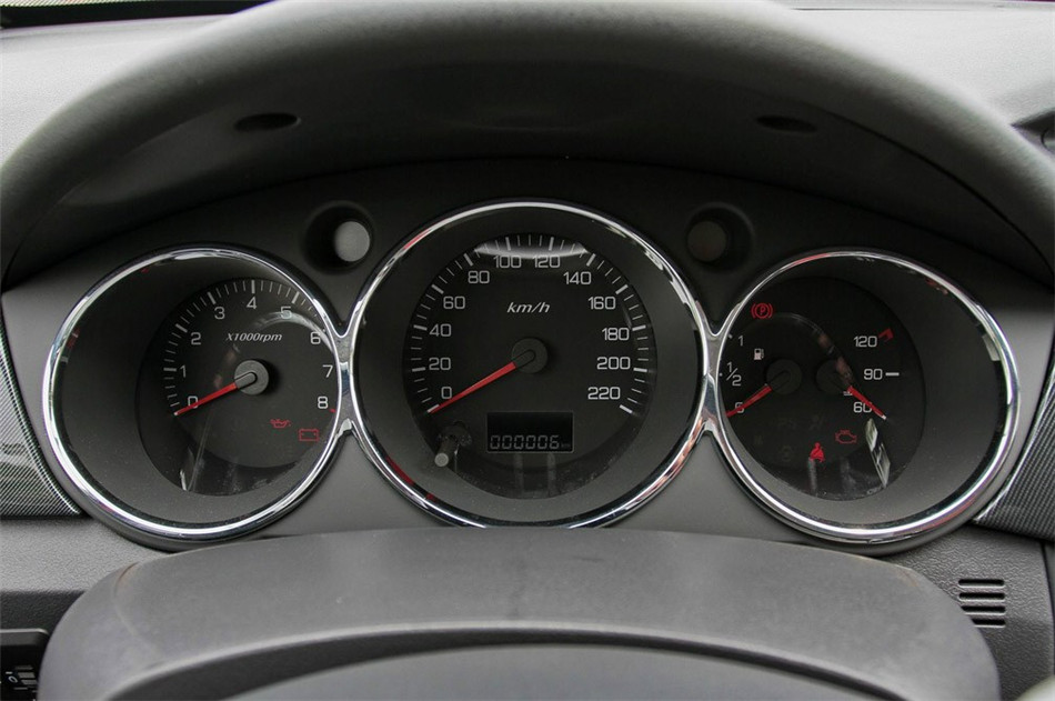 2013H30 CROSS 1.6Lֶ