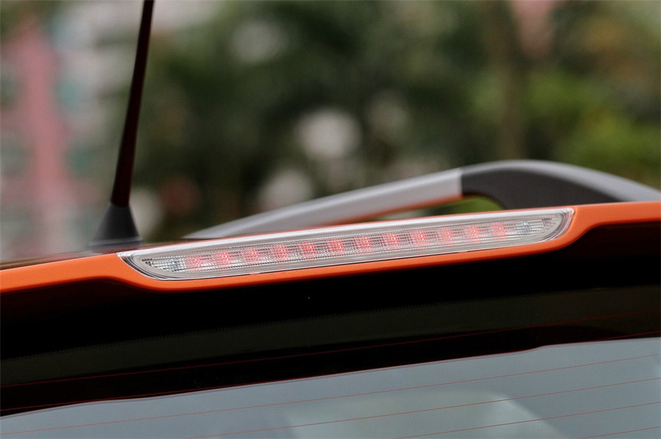 2013H30 CROSS 1.6Lֶ